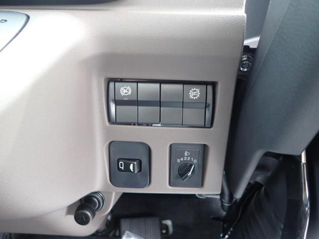 MITSUBISHI CANTER 2025 Image 31