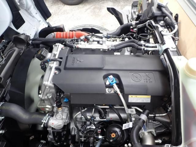 MITSUBISHI CANTER 2025 Image 31