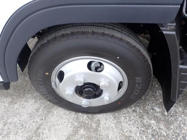 MITSUBISHI CANTER 2025 Image 31