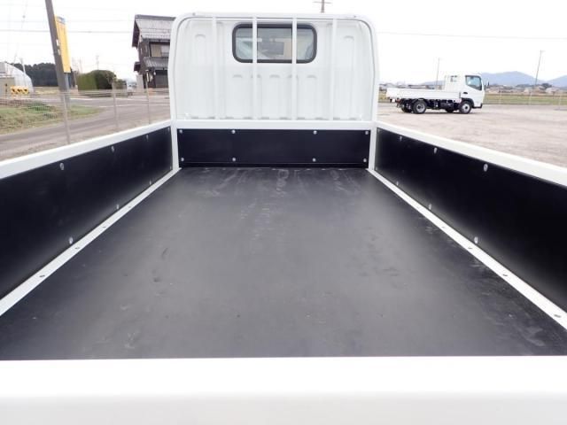 MITSUBISHI CANTER 2025 Image 31