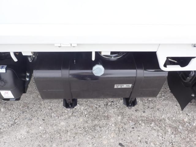 MITSUBISHI CANTER 2025 Image 31