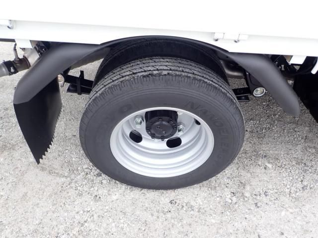 MITSUBISHI CANTER 2025 Image 31