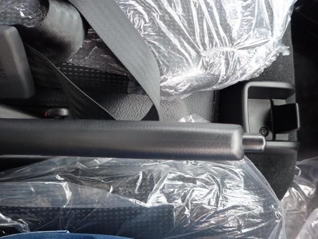 MITSUBISHI CANTER 2025 Image 31