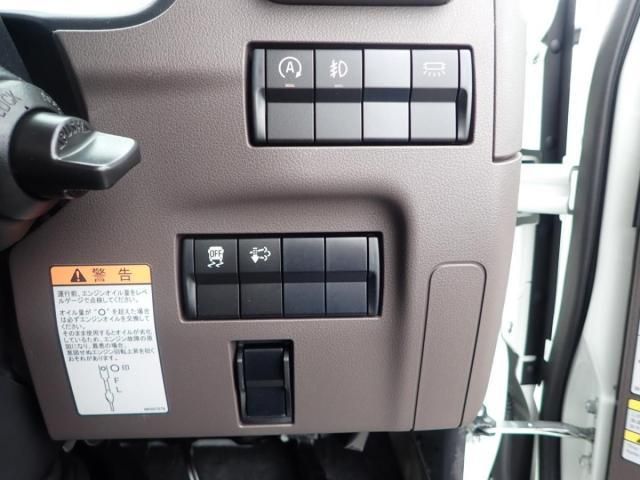 MITSUBISHI CANTER 2025 Image 31