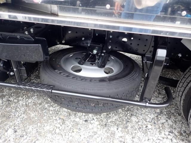 MITSUBISHI CANTER 2025 Image 31