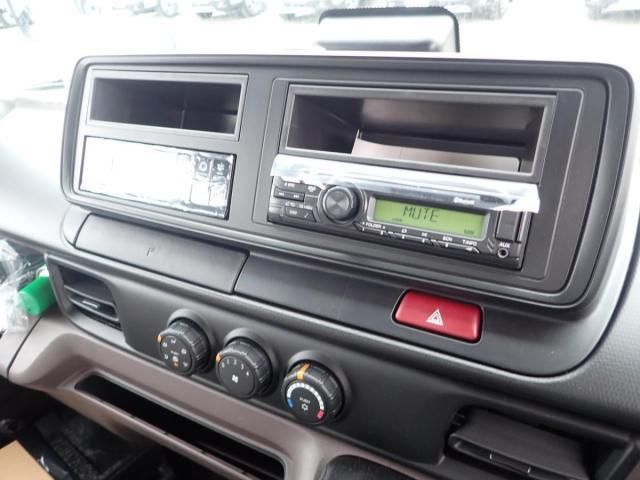 MITSUBISHI CANTER 2025 Image 31