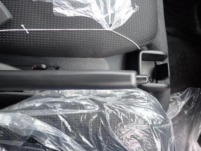 MITSUBISHI CANTER 2025 Image 31