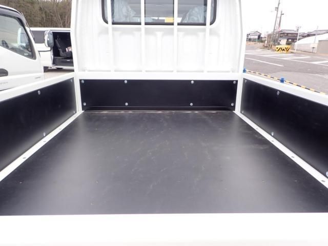 MITSUBISHI CANTER 2025 Image 31