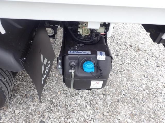 MITSUBISHI CANTER 2025 Image 31