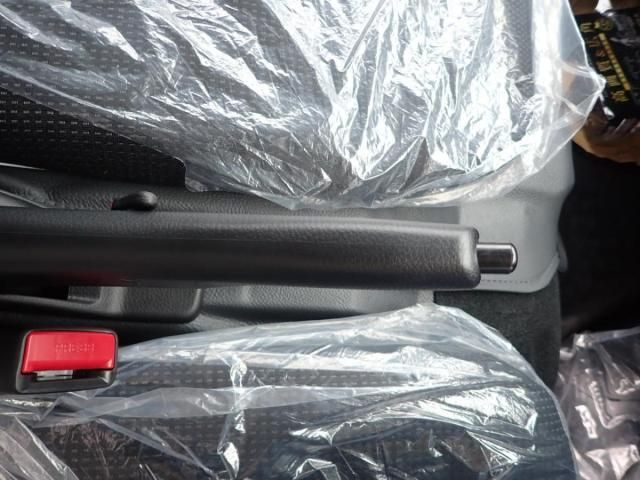 MITSUBISHI CANTER 2025 Image 31