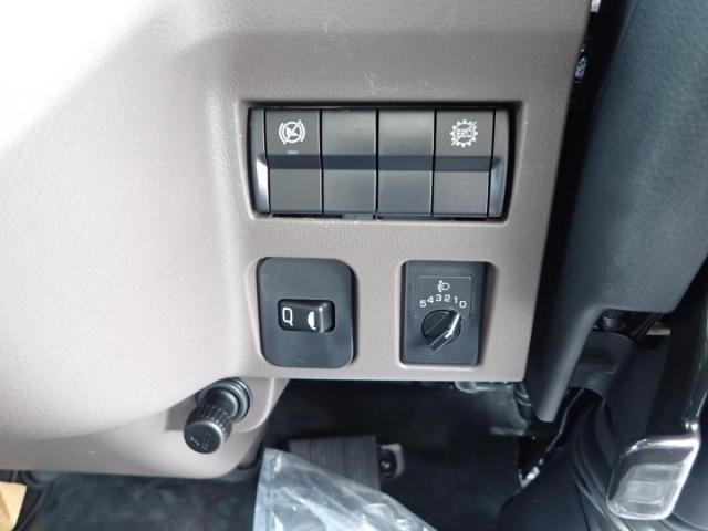 MITSUBISHI CANTER 2025 Image 31