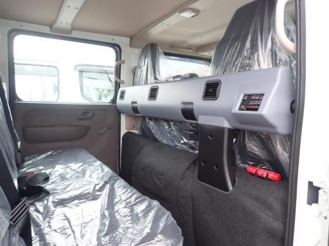 MITSUBISHI CANTER 2025 Image 31