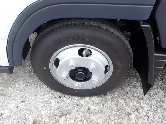 MITSUBISHI CANTER 2025 Image 31