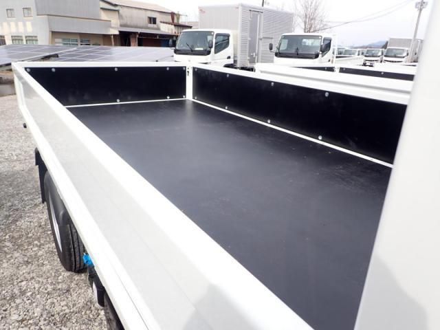 MITSUBISHI CANTER 2025 Image 31