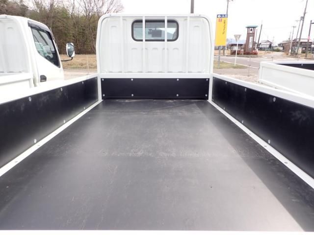 MITSUBISHI CANTER 2025 Image 31