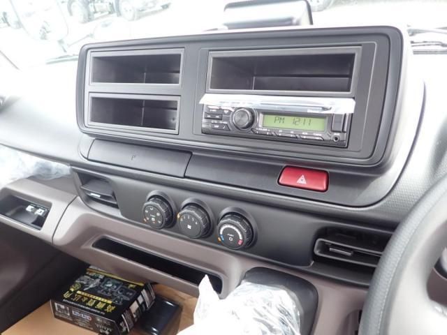 MITSUBISHI CANTER 2025 Image 31