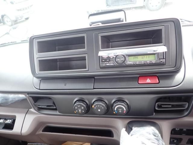 MITSUBISHI CANTER 2025 Image 31