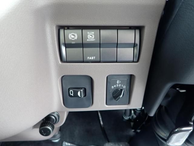 MITSUBISHI CANTER 2025 Image 31