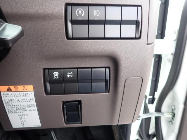 MITSUBISHI CANTER 2025 Image 31