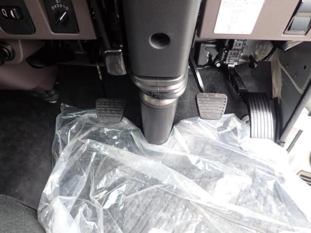 MITSUBISHI CANTER 2025 Image 31