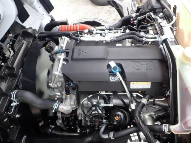 MITSUBISHI CANTER 2025 Image 31