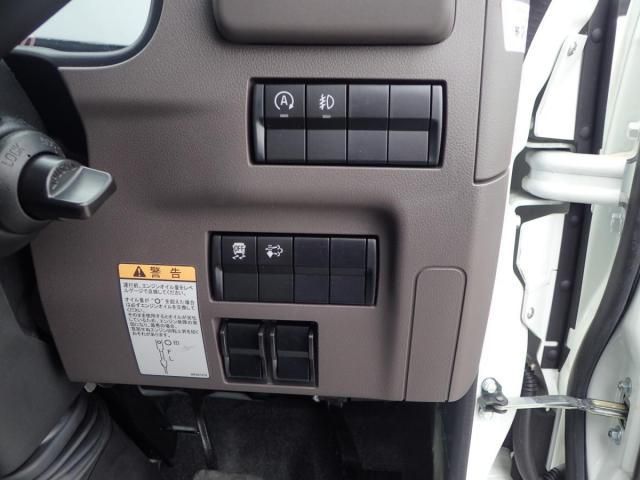 MITSUBISHI CANTER 2025 Image 31