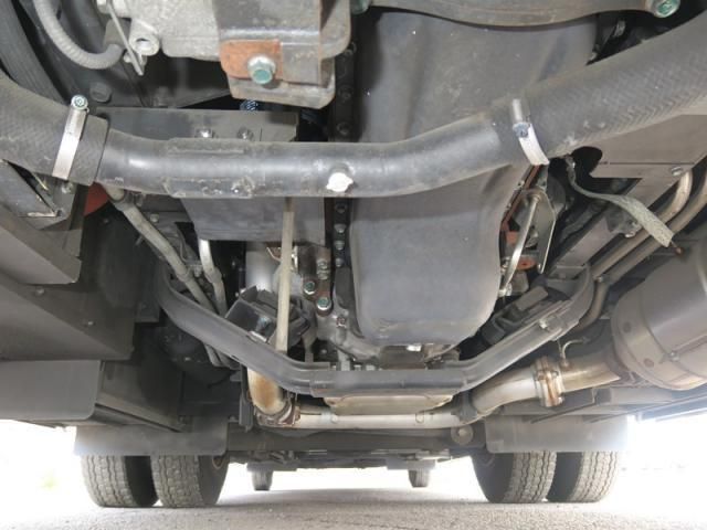 ISUZU GALA MIO 2015 Image 31