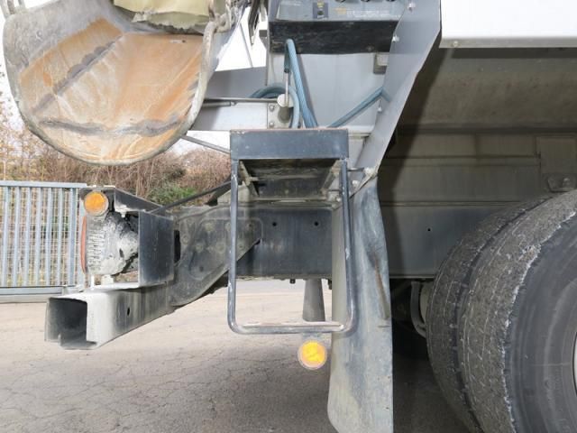 HINO PROFIA 2017 Image 31