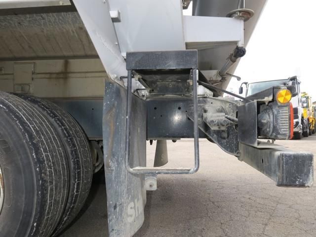 HINO PROFIA 2017 Image 31