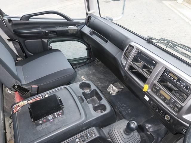 HINO PROFIA 2017 Image 31