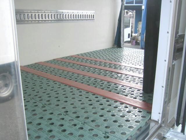 ISUZU ELF 2017 Image 31