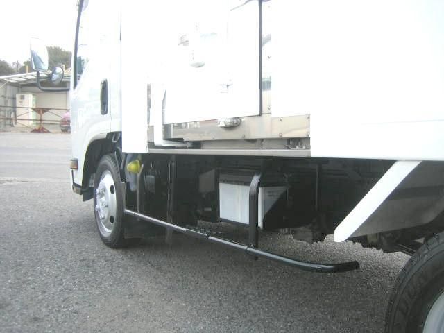 ISUZU ELF 2017 Image 31