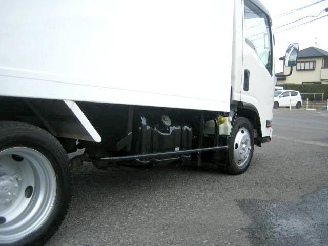 ISUZU ELF 2017 Image 31