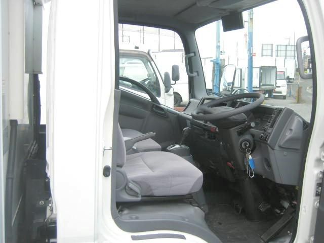 ISUZU ELF 2017 Image 31