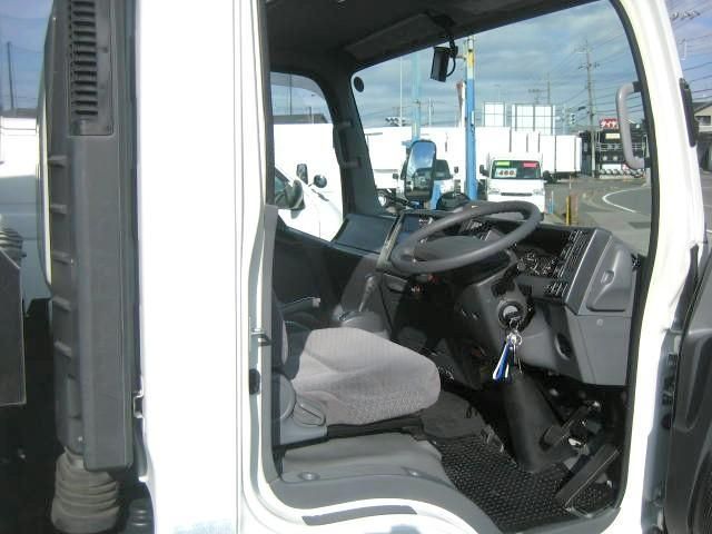 ISUZU ELF 2020 Image 31