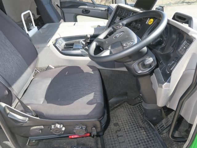 MITSUBISHI FUSOU SUPER GREAT 2019 Image 31