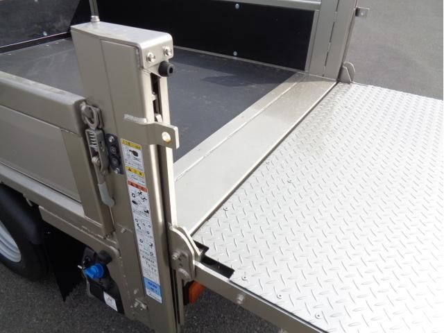 MITSUBISHI CANTER 2025 Image 31