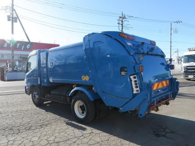 HINO DUTRO 2015 Image 31