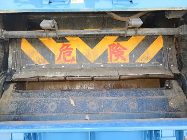 HINO DUTRO 2015 Image 31