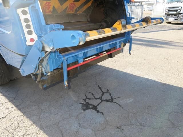 HINO DUTRO 2015 Image 31