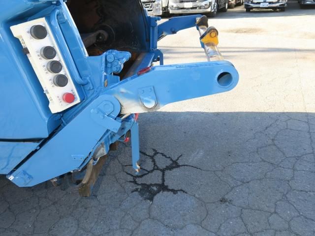 HINO DUTRO 2015 Image 31