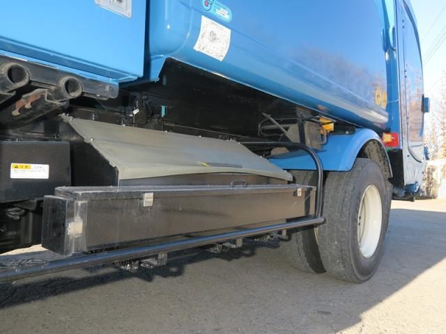 HINO DUTRO 2015 Image 31