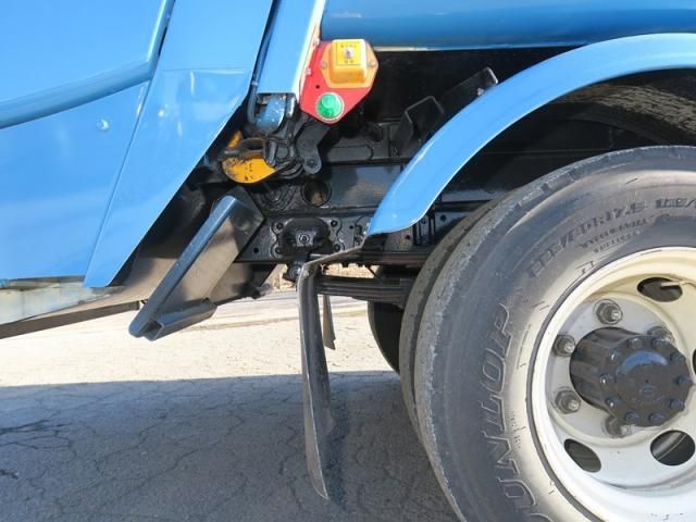 HINO DUTRO 2015 Image 31