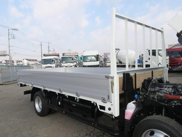 MITSUBISHI CANTER 2026 Image 31