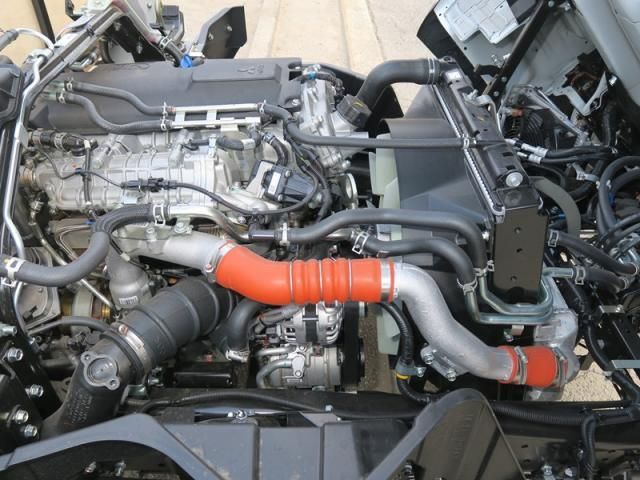 MITSUBISHI CANTER 2026 Image 31