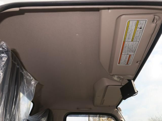 MITSUBISHI CANTER 2026 Image 31