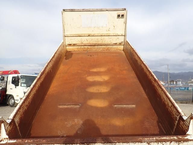 HINO DUTRO 2017 Image 31