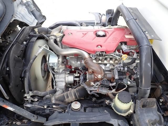 HINO DUTRO 2017 Image 31