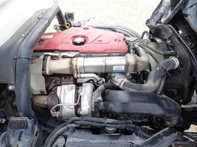 HINO DUTRO 2017 Image 31