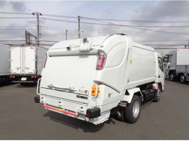 MITSUBISHI CANTER 2025 Image 31